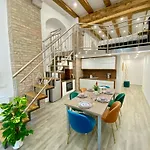 Jungle Loft - Central/free Parking アパート リュブリャナ